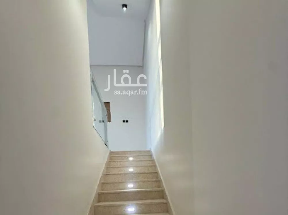 فيلا 5 غرف في المهدية 5