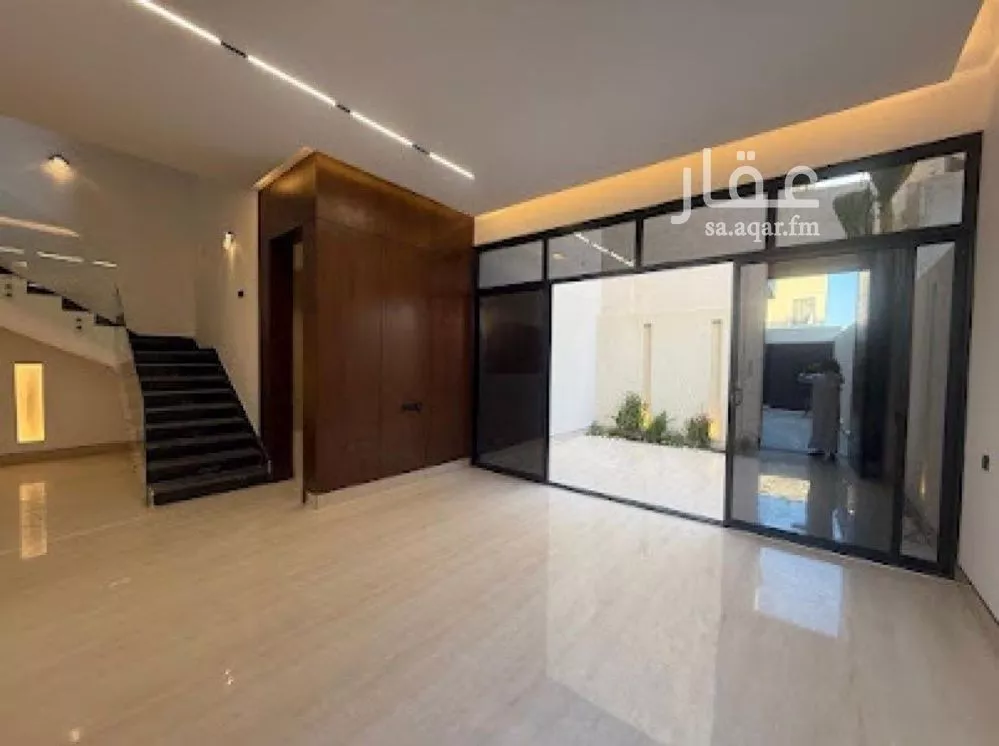 فيلا 4 غرف في المهدية 5