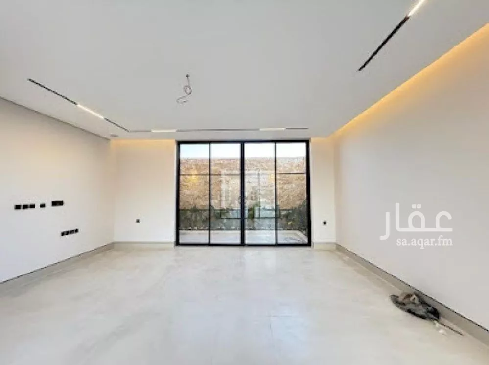 فيلا 6 غرف في المهدية 5