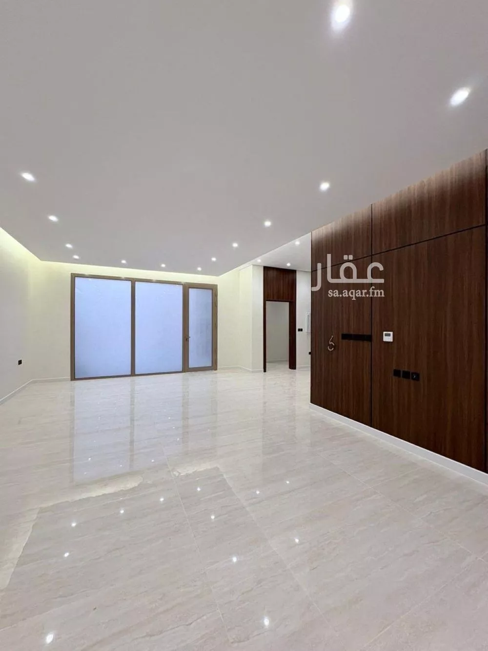 فيلا 6 غرف في المهدية 5