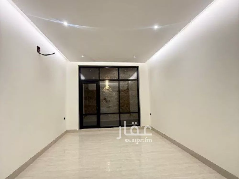 6 bedroom villa in Al Mahdiyyah 4
