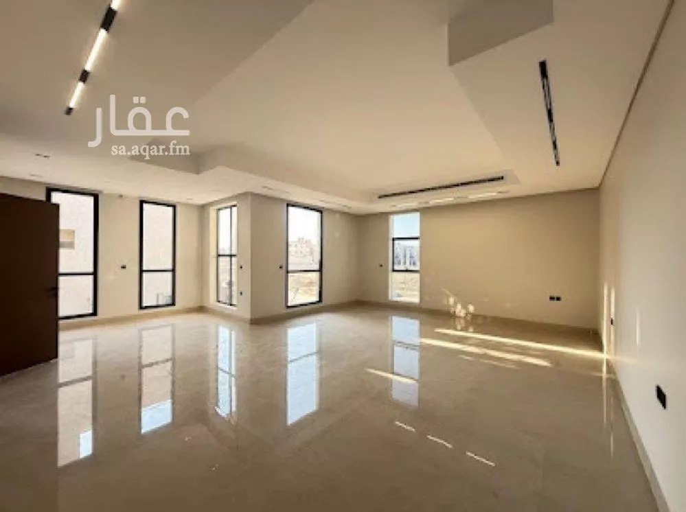 فيلا 6 غرف في المهدية 5