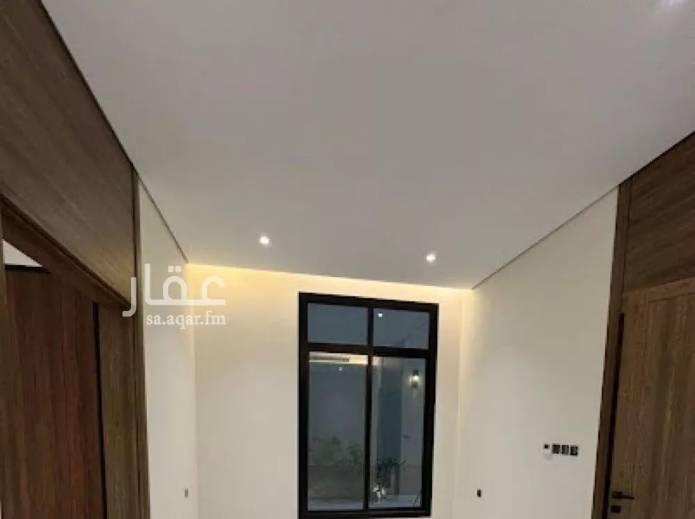 فيلا 6 غرف في المهدية 5