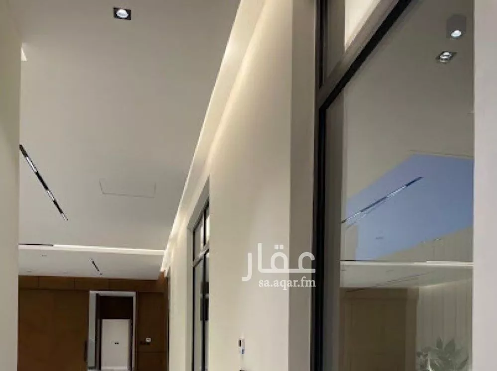 فيلا 6 غرف في المهدية 5