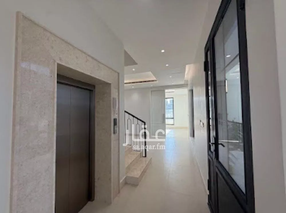 فيلا 6 غرف في المهدية 4