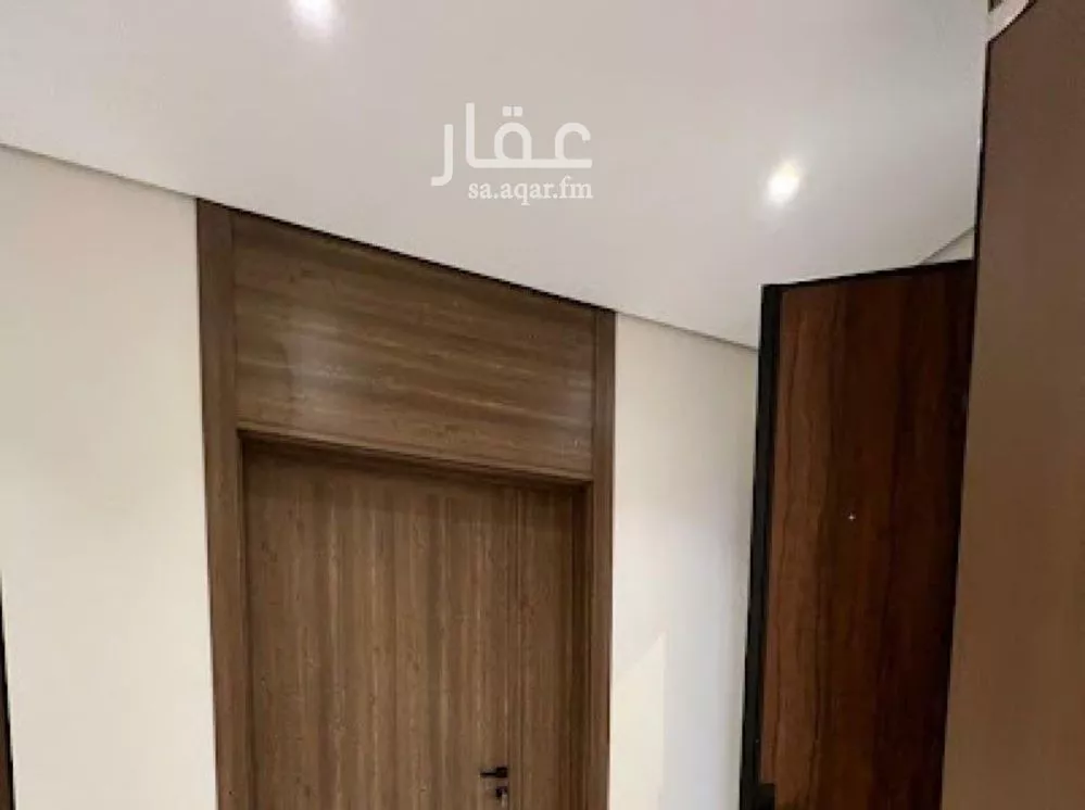 فيلا 6 غرف في المهدية 5