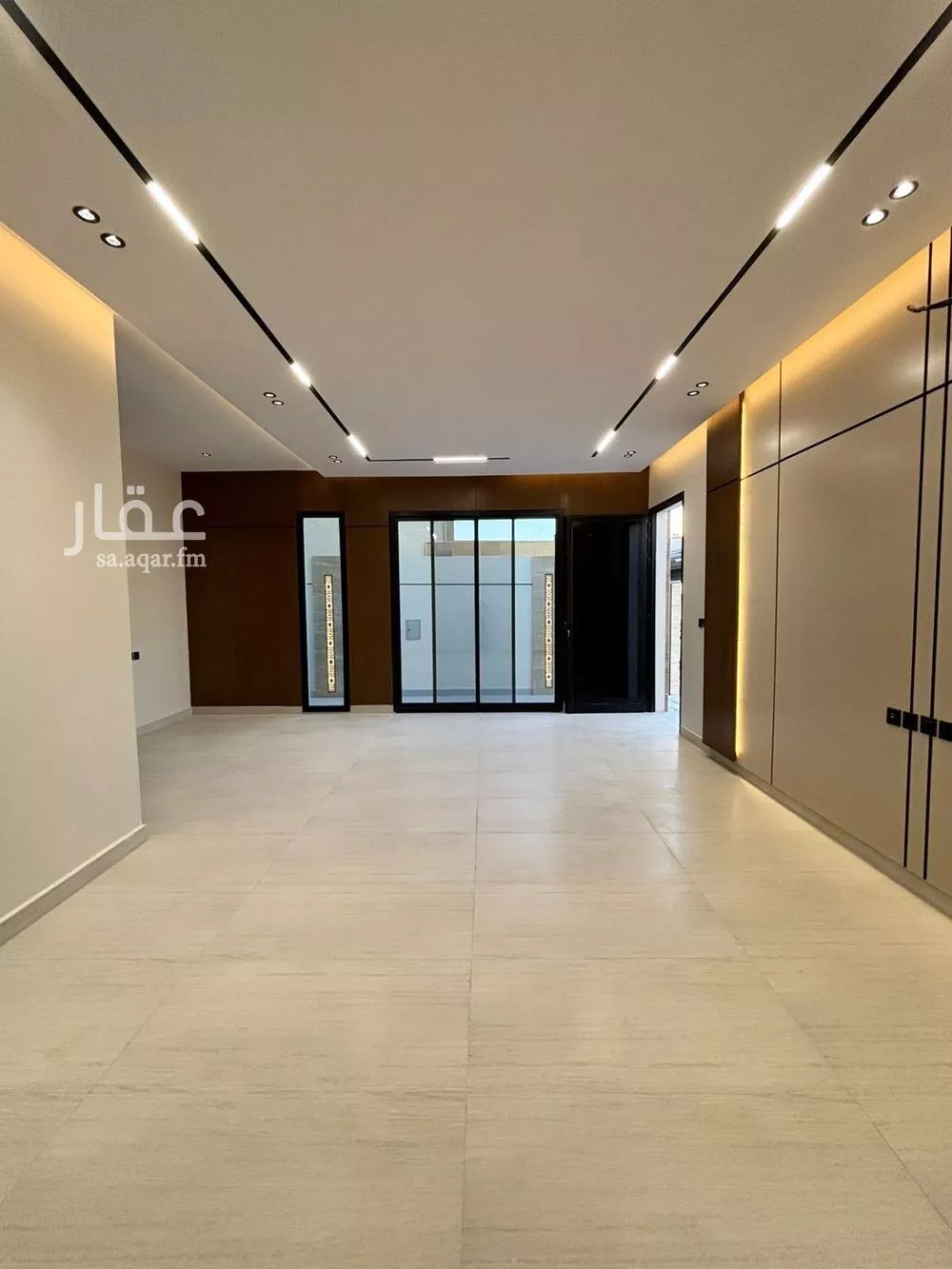 5 bedroom villa in Al Mahdiyyah 3