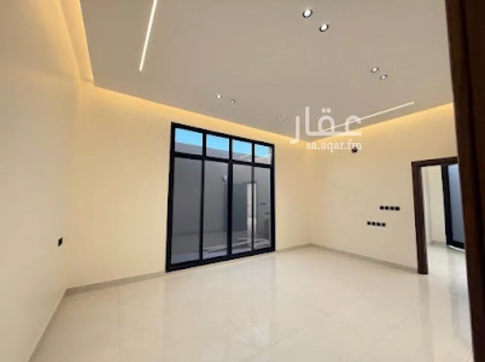 فيلا 6 غرف في المهدية 5