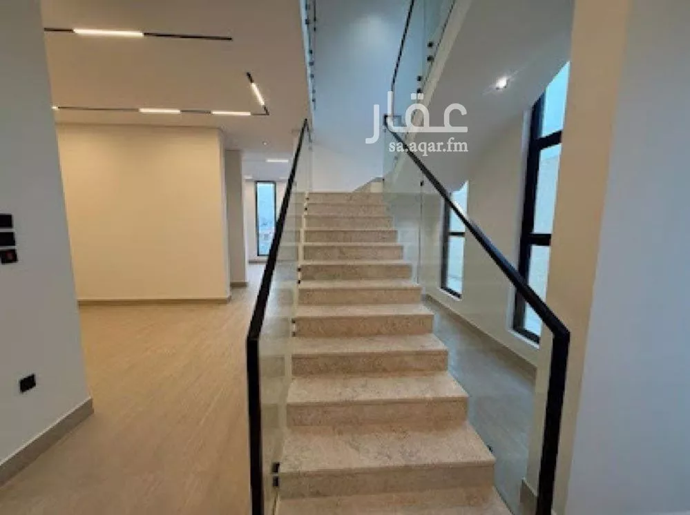 فيلا 5 غرف في المهدية 4