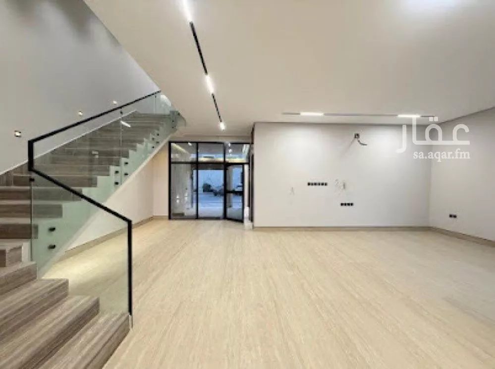 5 bedroom villa in Al Mahdiyyah 5