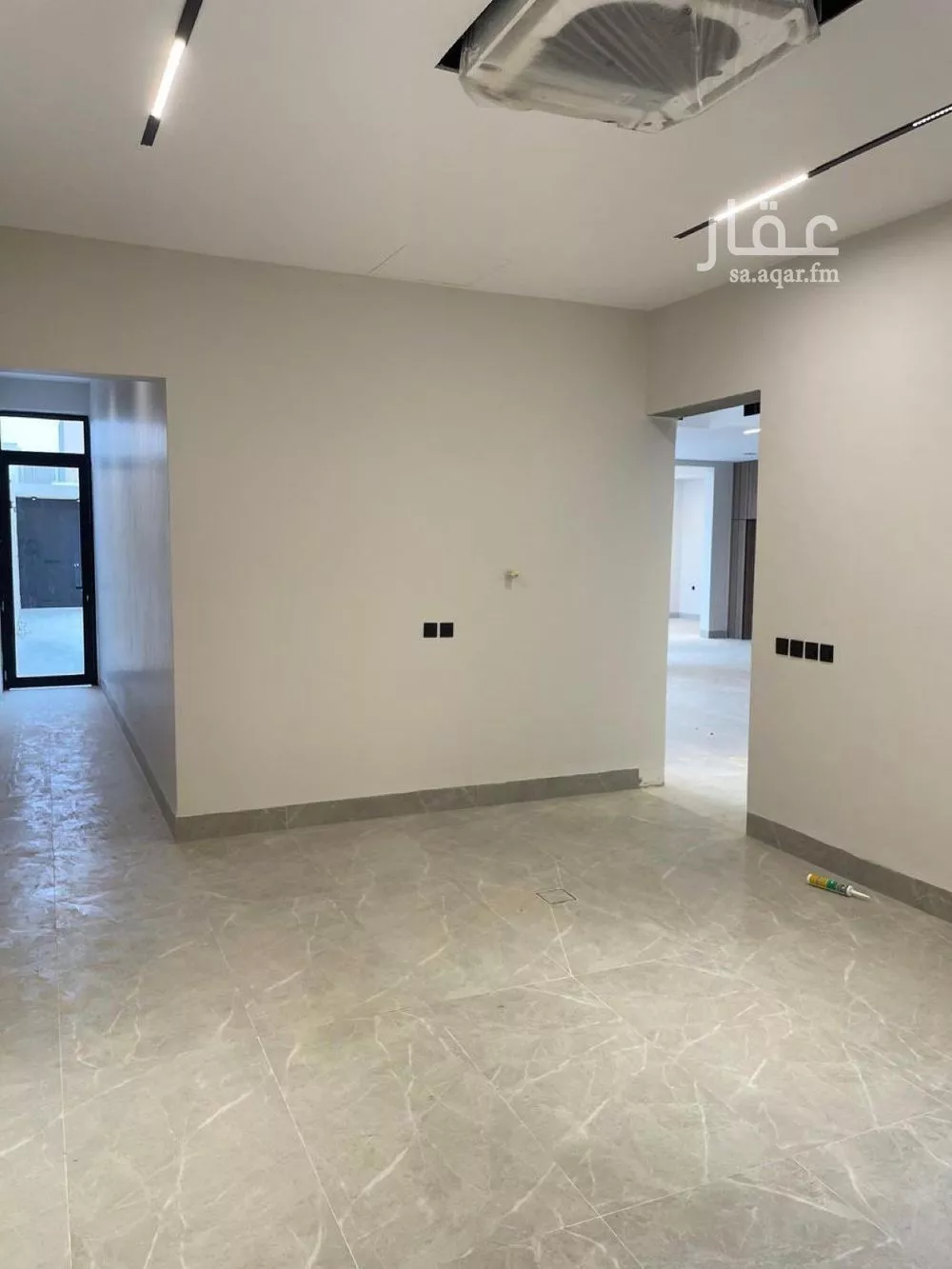 فيلا 7 غرف في المهدية 5