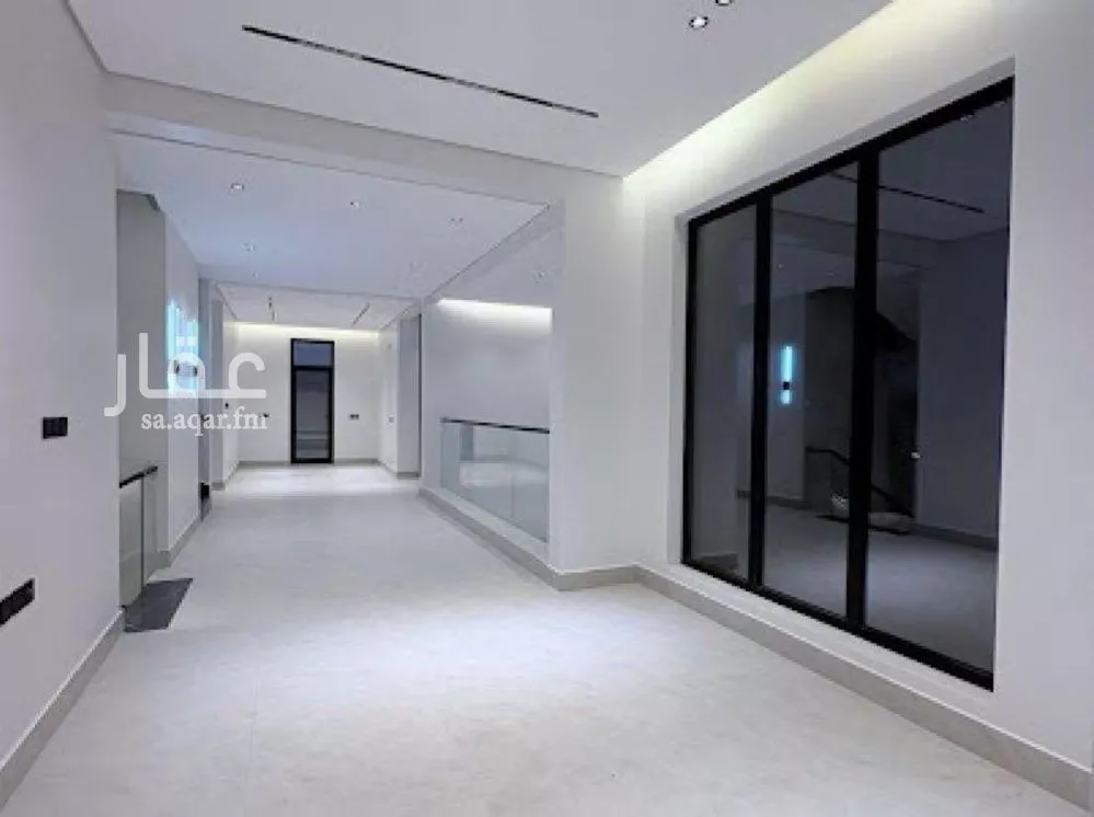 5 bedroom villa in Al Mahdiyyah 3