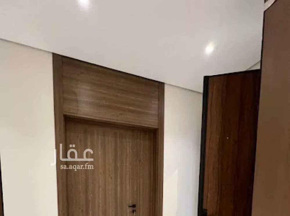 فيلا 6 غرف في المهدية 5