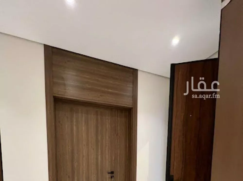 فيلا 6 غرف في المهدية 5