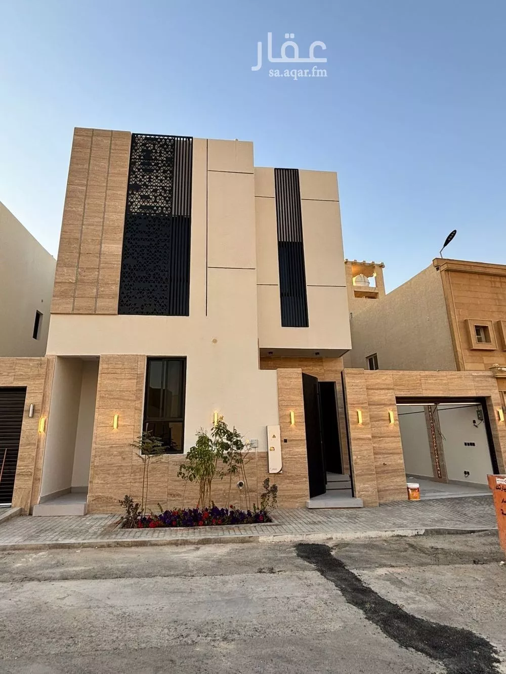 5 bedroom villa in Al Mahdiyyah 1