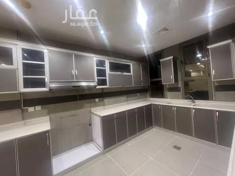 شقة 4 غرف في الحمرا 4