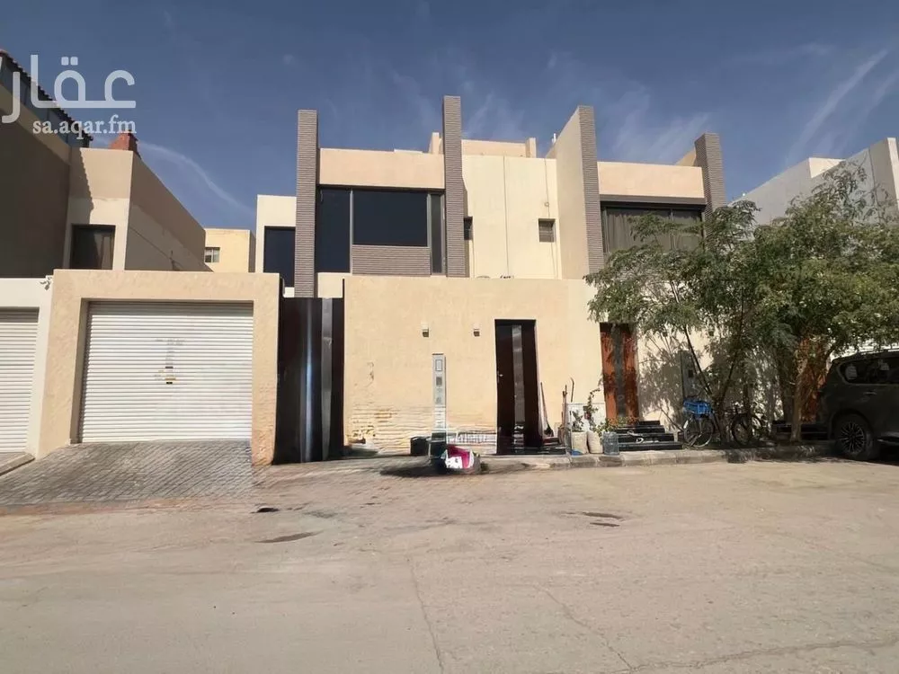 فيلا 5 غرف في العارض 2