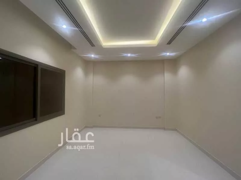 شقة 4 غرف في الحمرا 5