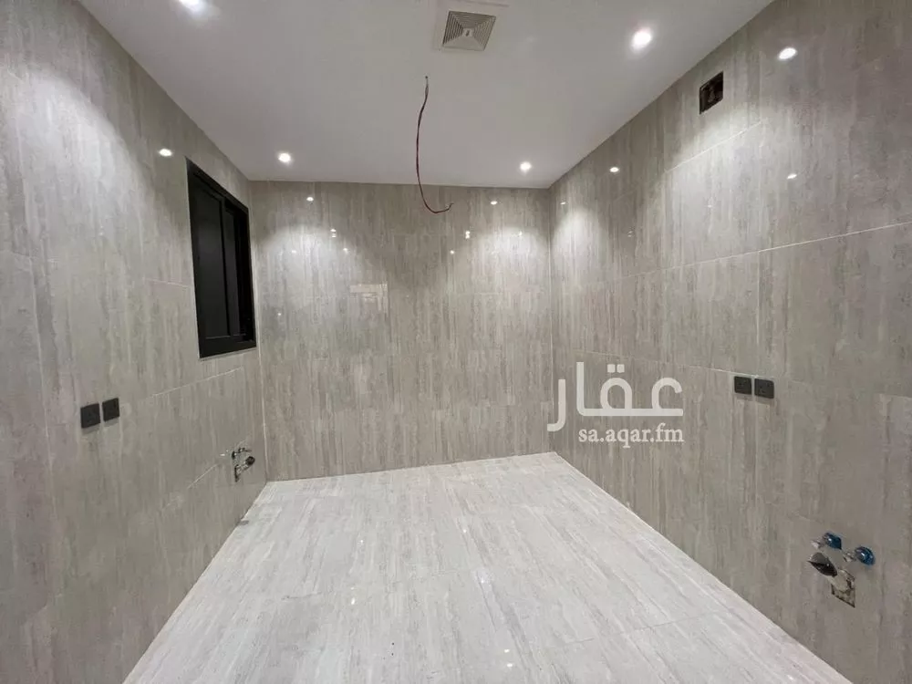 3 bedroom apartment in Okaz, Riyadh 12