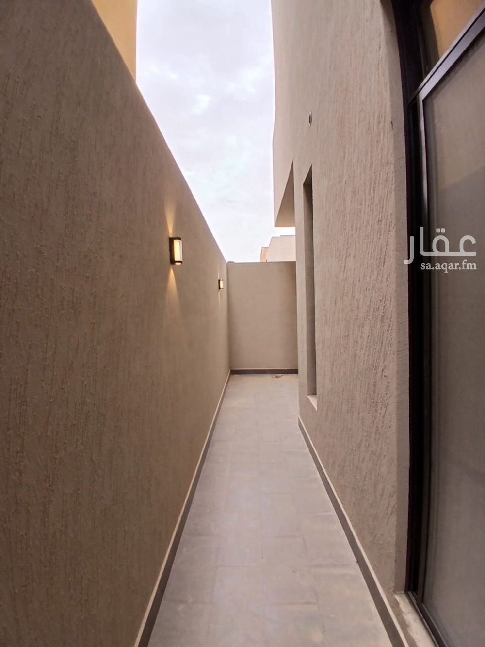 4 bedroom villa in Granada, Riyadh 15