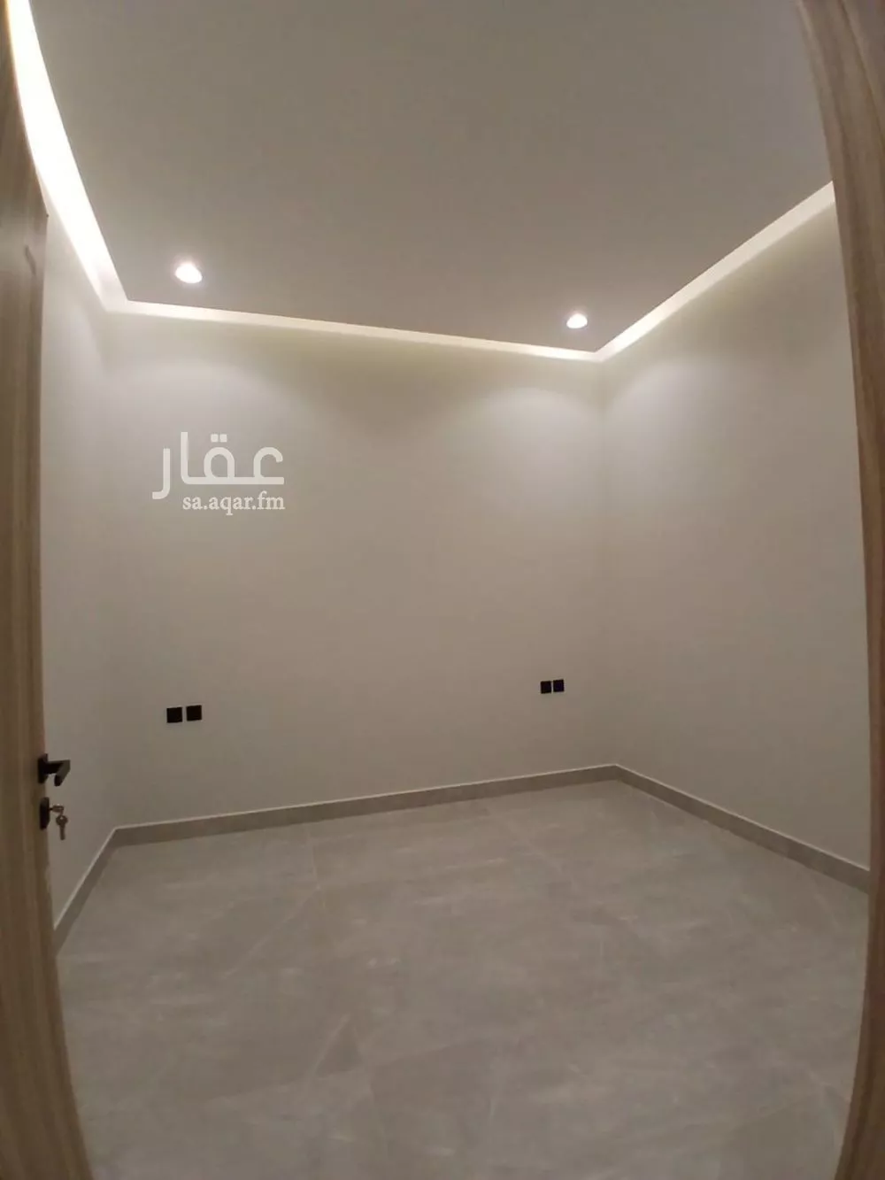 5 bedroom villa in Al Janadriyah 2