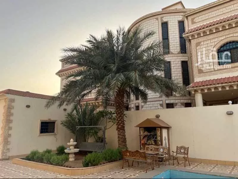 7 bedroom villa in Al Falah 3