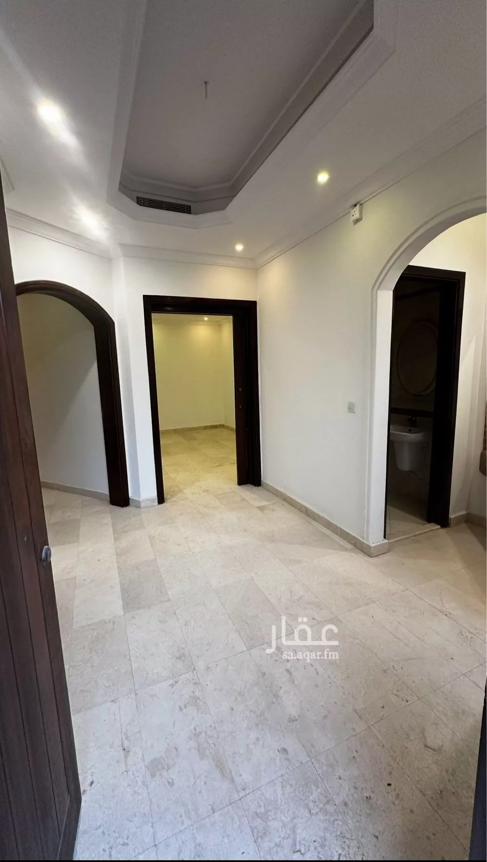 فيلا 6 غرف في الشراع 3