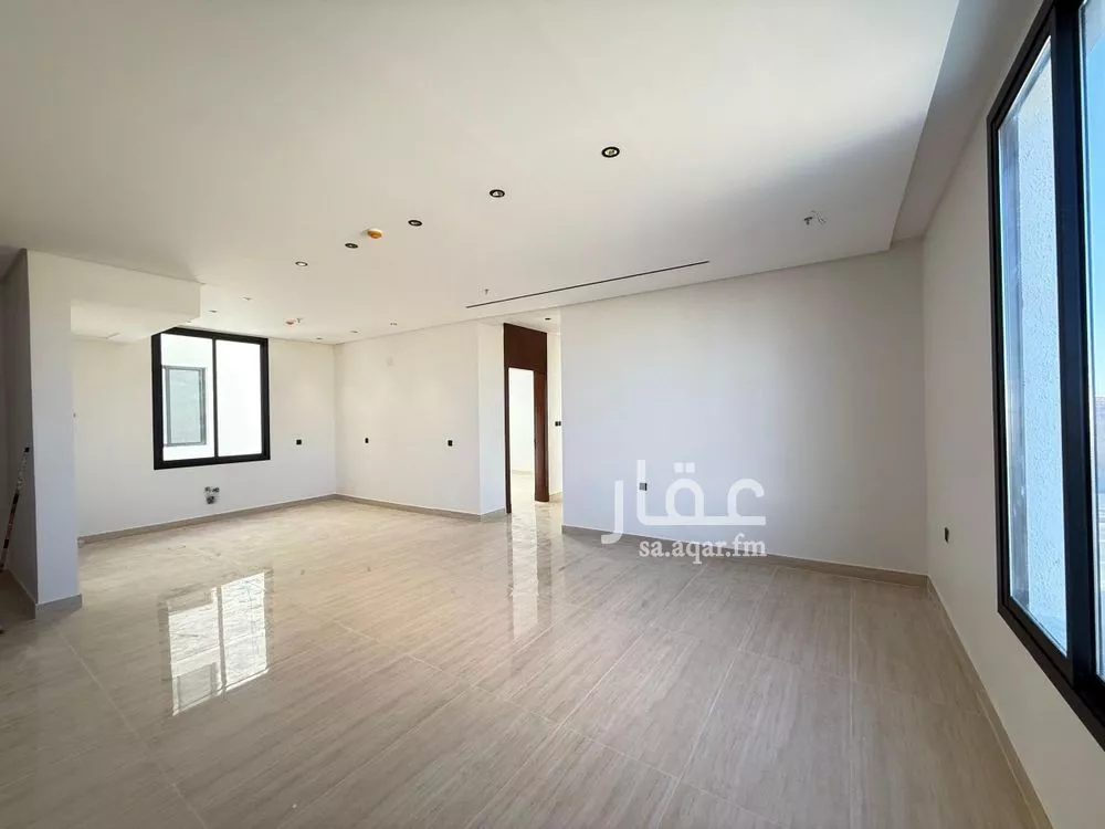 3 bedroom villa in Al Mahdiyyah, Riyadh 16