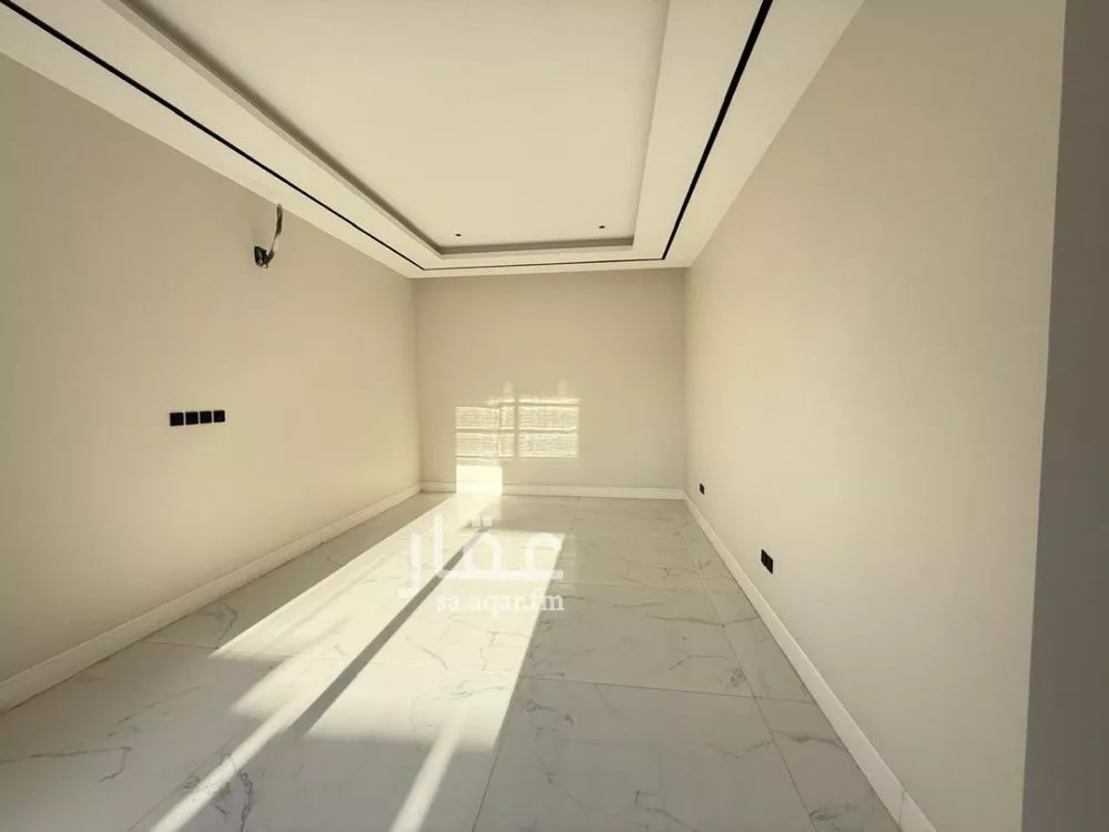 5 bedroom villa in Al Mahdiyyah 5