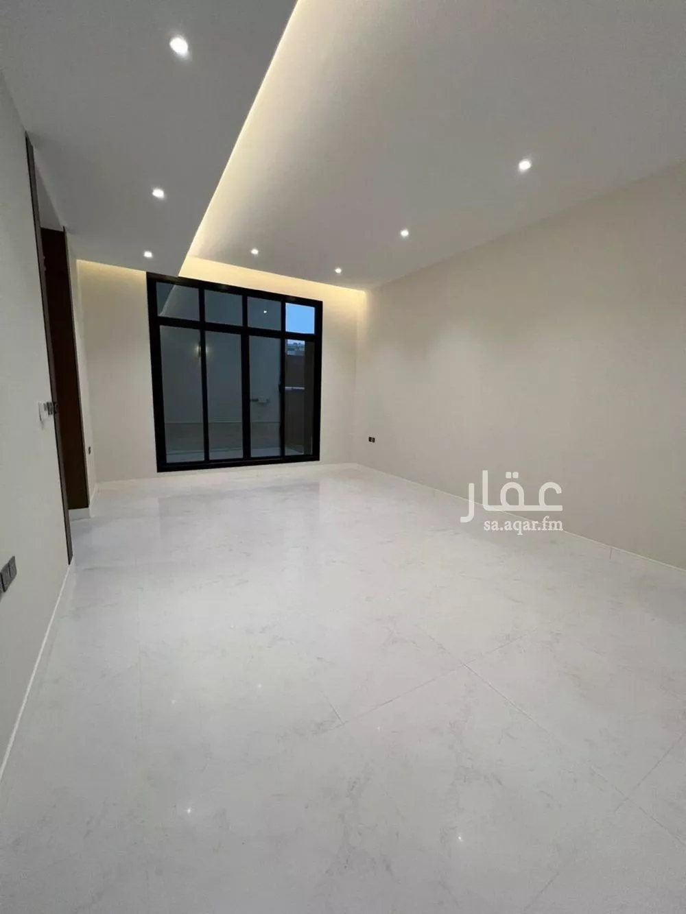 فيلا 6 غرف في المهدية 5