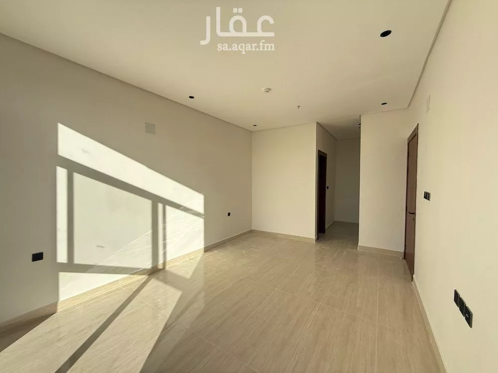 3 bedroom villa in Al Mahdiyyah, Riyadh 14