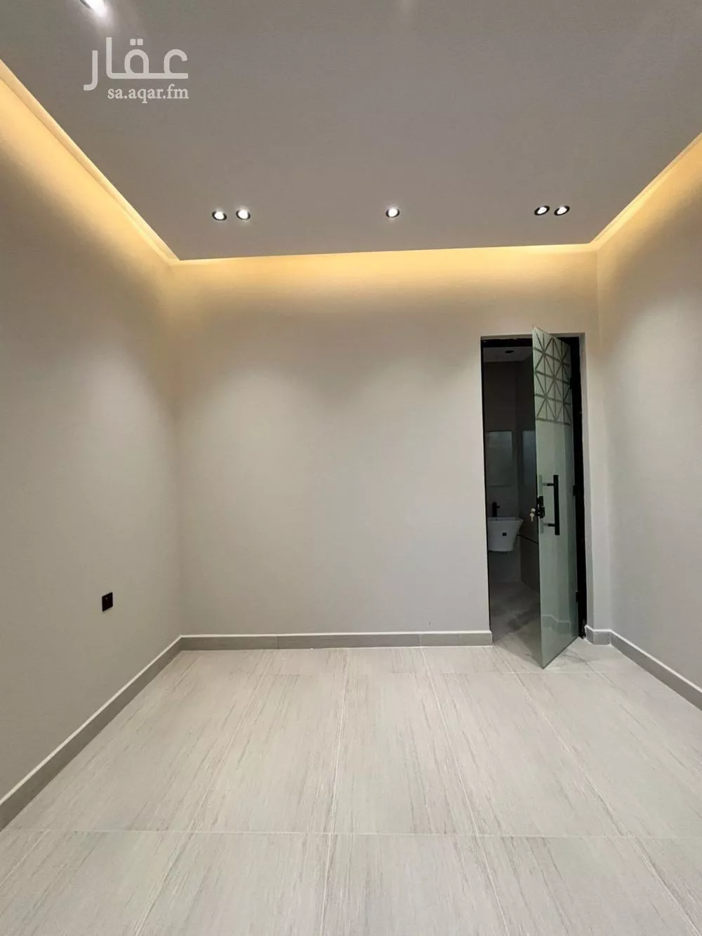 3 bedroom villa in Al Mahdiyyah, Riyadh 16