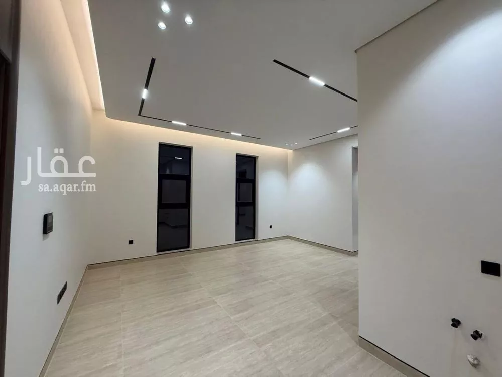 فيلا 6 غرف في المهدية 5