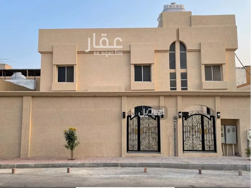 فيلا 7 غرف في احد 2