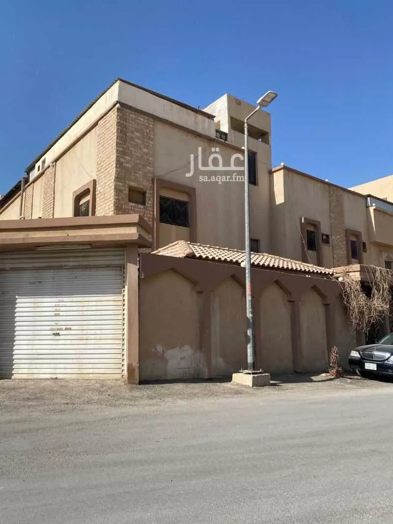 فيلا 11 غرف في العريجاء الوسطى 3