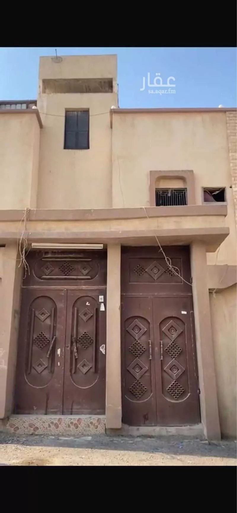 فيلا 11 غرف في العريجاء الوسطى 2