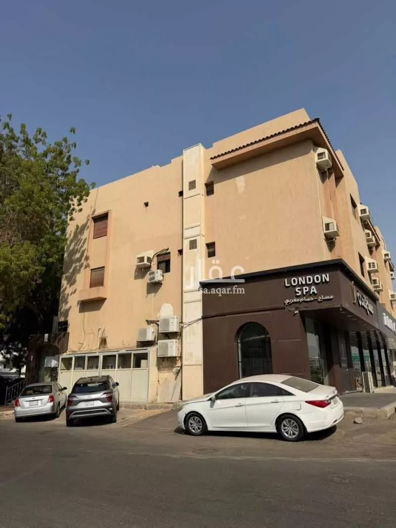 647 sqm building in Al Faisaliyyah 2