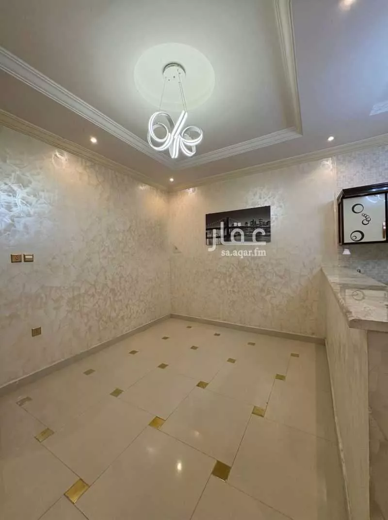 شقة 4 غرف في الريان 2