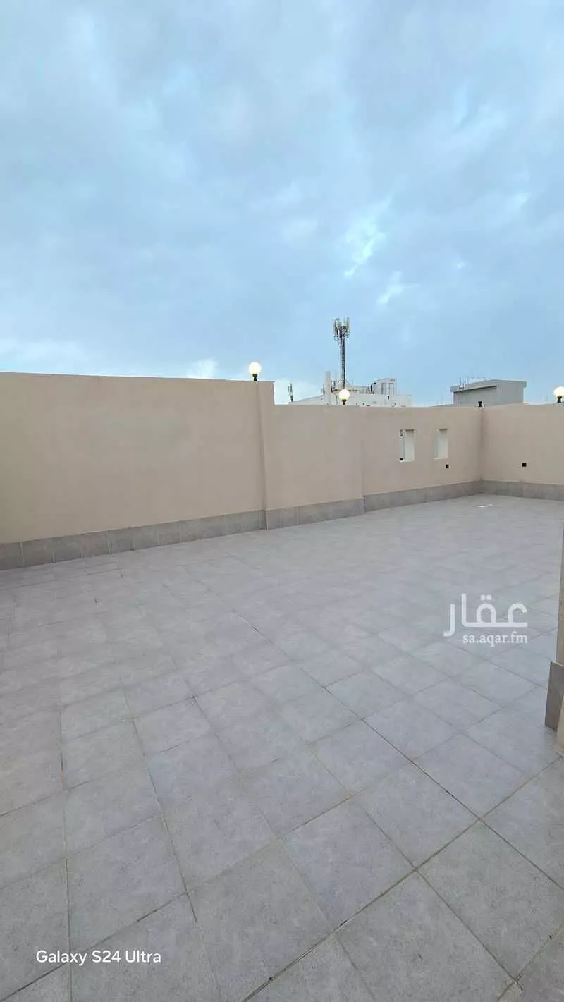 شقة 5 غرف في الصفا 4