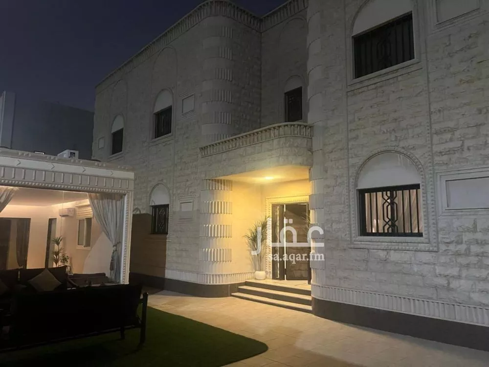 6 bedroom villa in Al Rawdah
