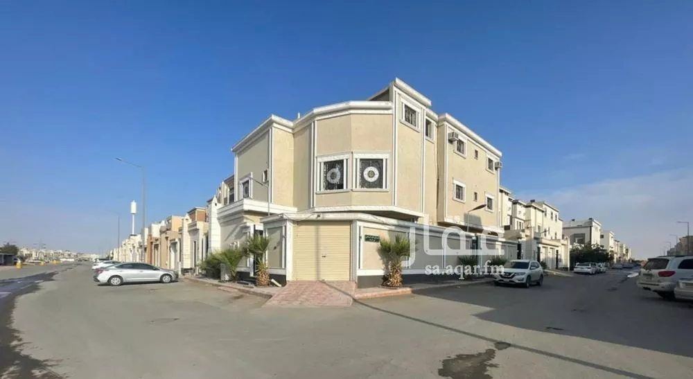 فيلا 6 غرف في الرمال