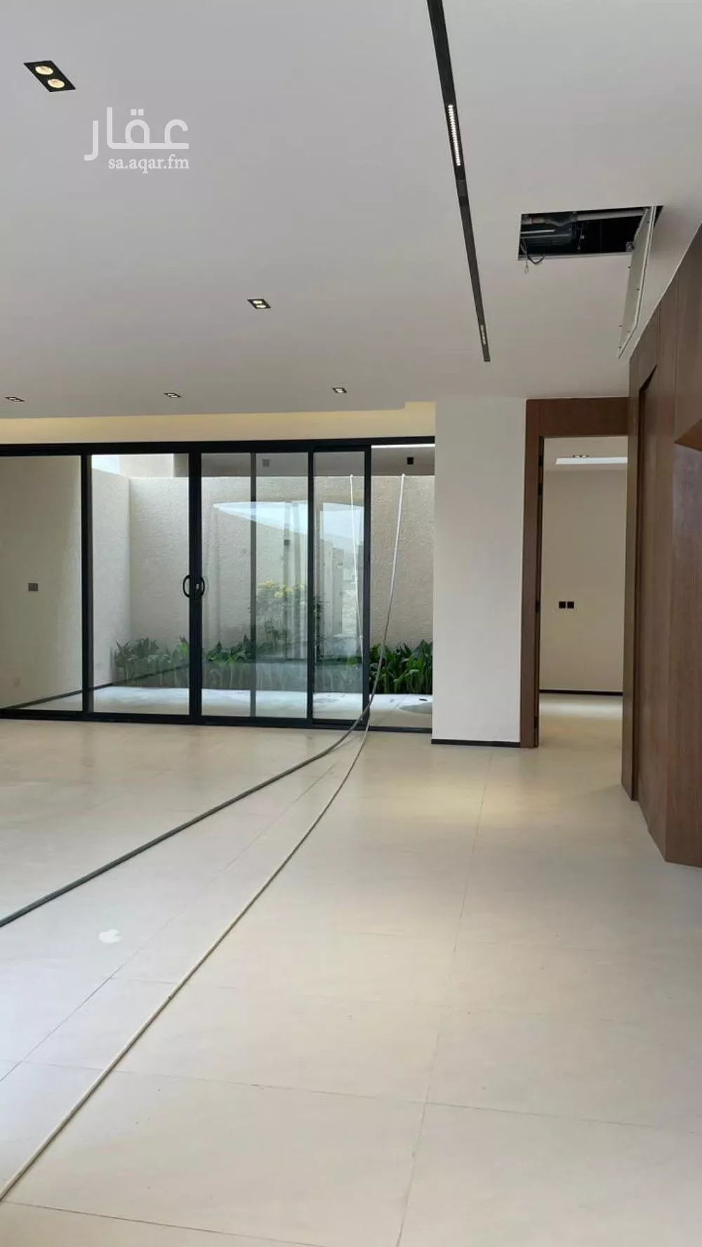 فيلا 5 غرف في العارض 3