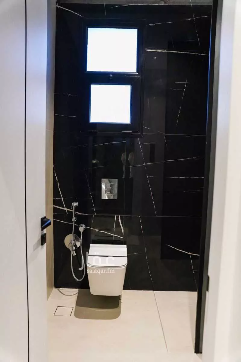 4 bedroom apartment in As Saif, Eastern Province 18