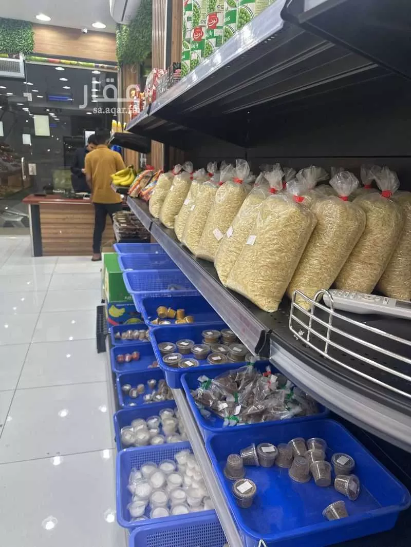 محل 150 م² في الفرسان 3