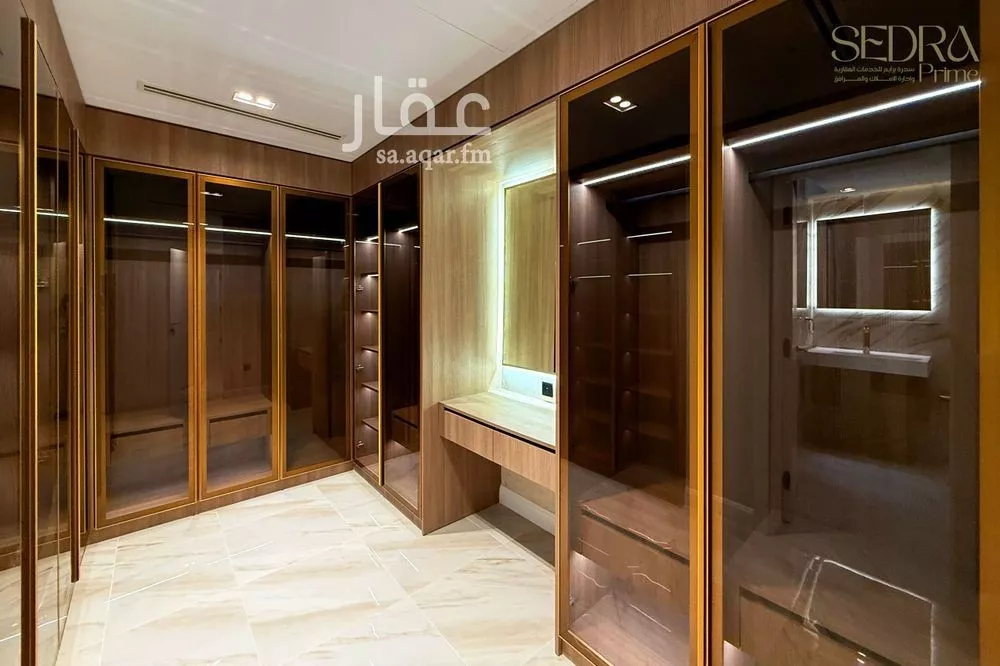 فيلا 4 غرف في الرياض 5