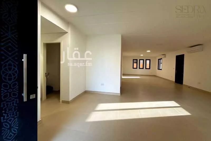 4 bedroom villa in Riyadh 12