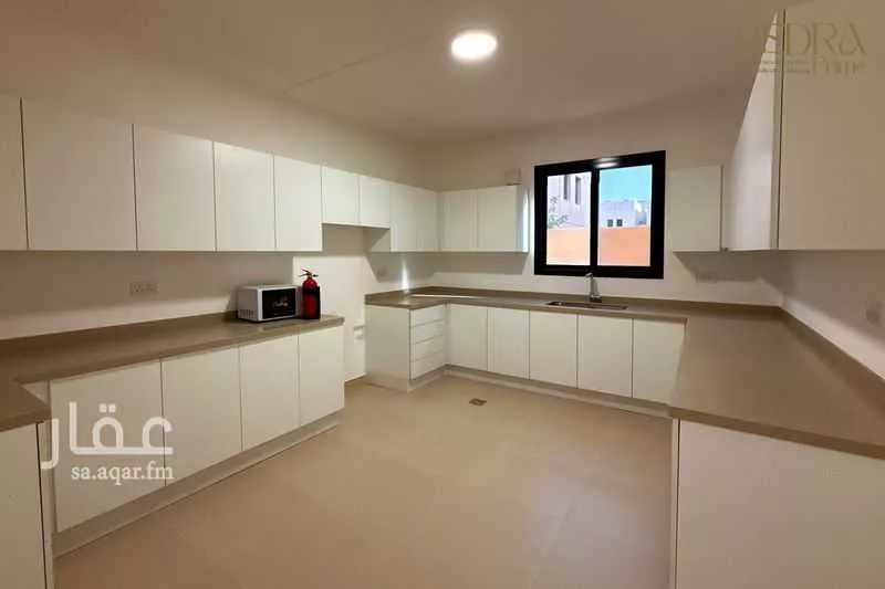 4 bedroom villa in Riyadh 7