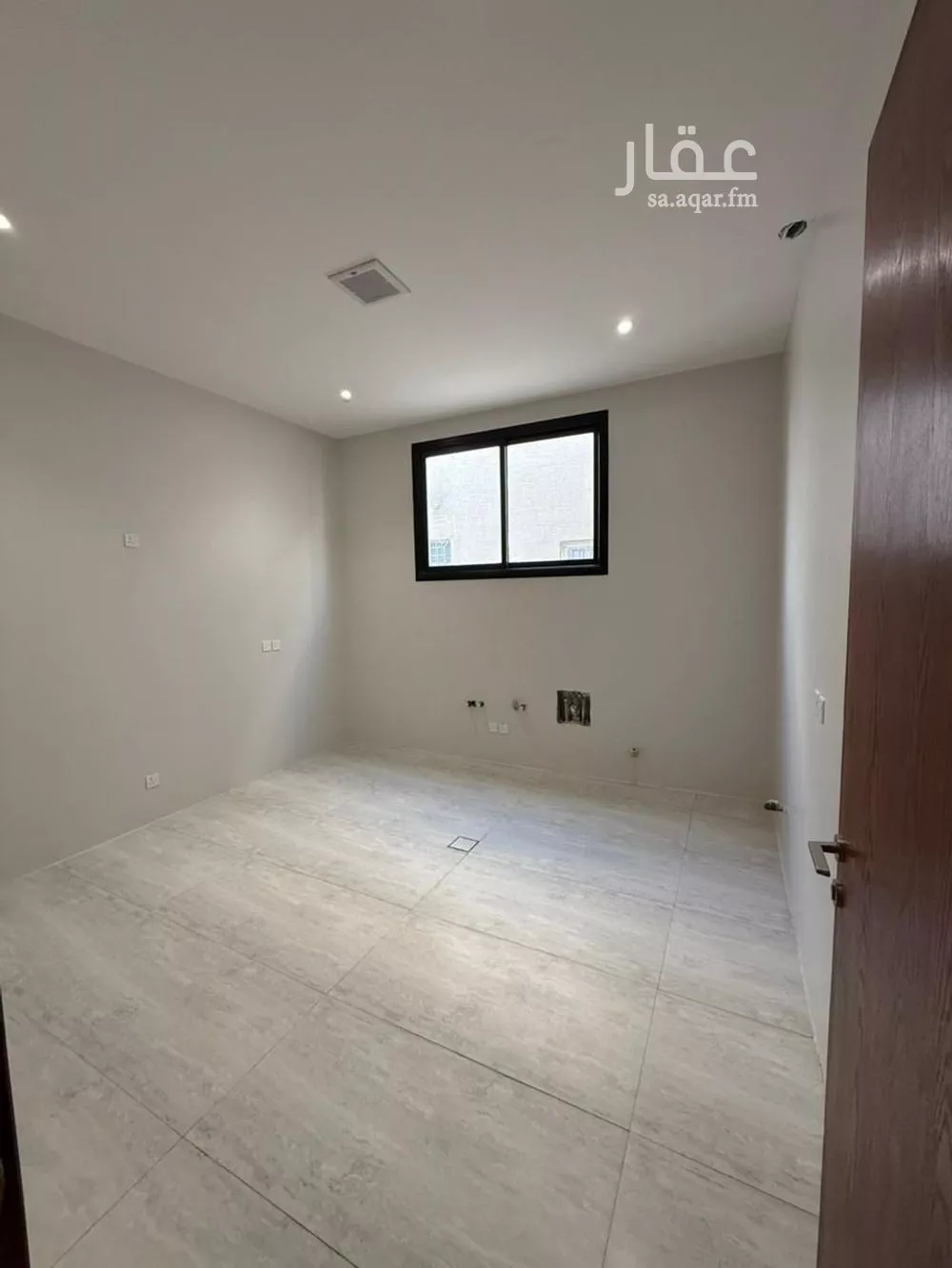 4 bedroom floor in Al Aridh 2