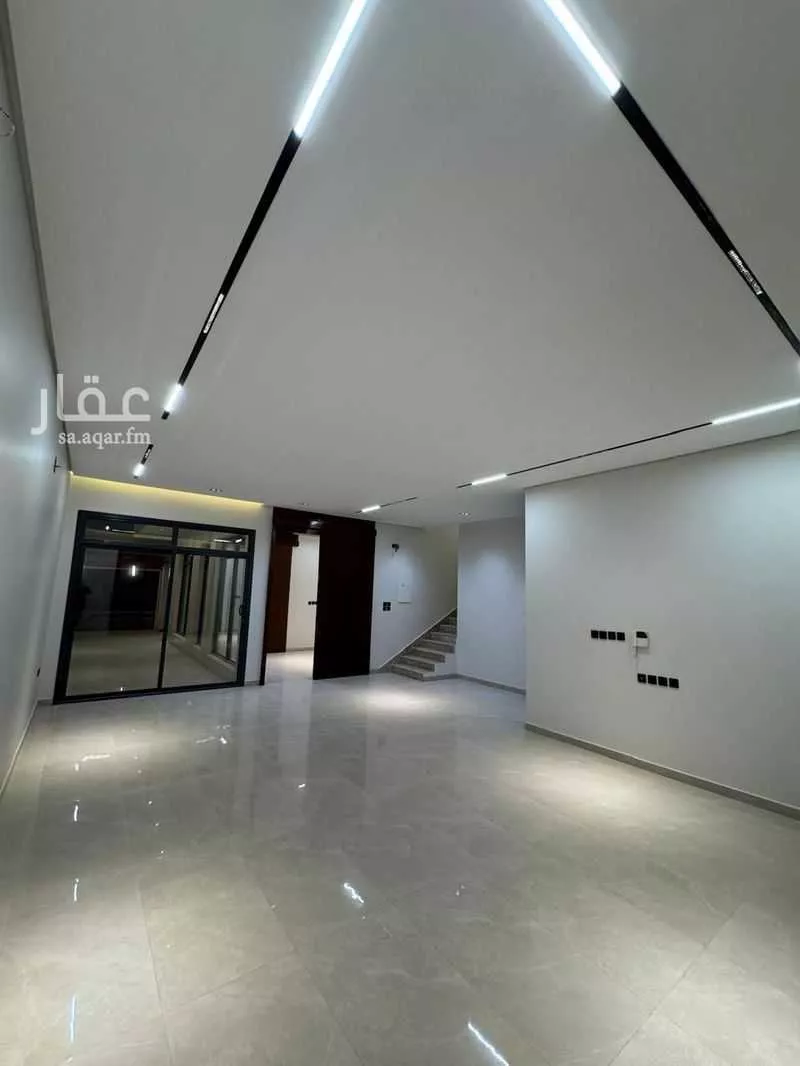 فيلا 4 غرف في الرمال 2