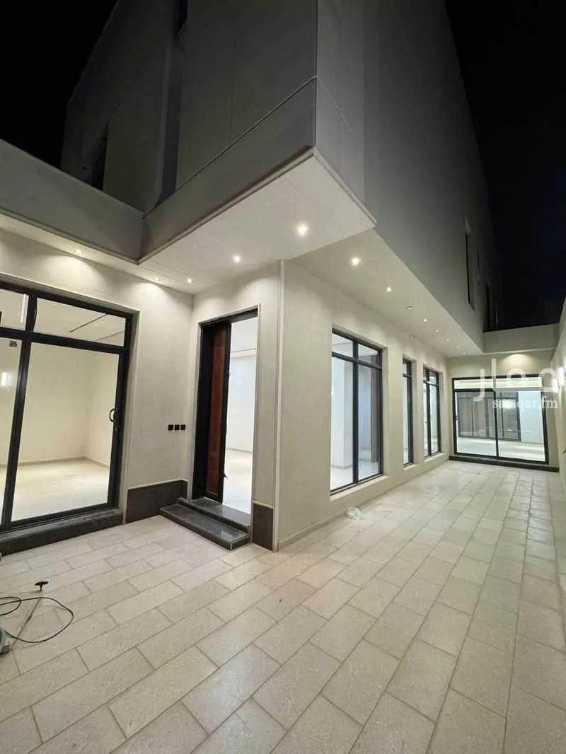 فيلا 4 غرف في الرمال 4